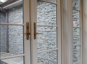 Silver-Ledgestone-Natural-Stone-Veneers-International-NSVI-Kodiak-Mountain-Stone-Lethbridge-Calgary-Utah-001-600x440